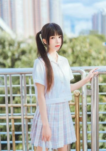 丰满女学生_超清日韩电影在线